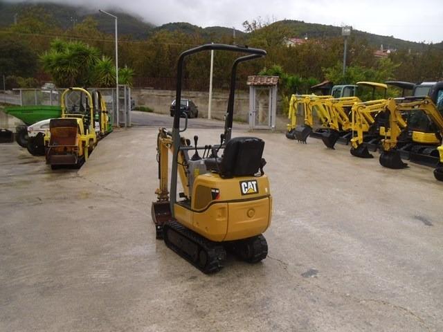 Excavator Caterpillar 300.9D