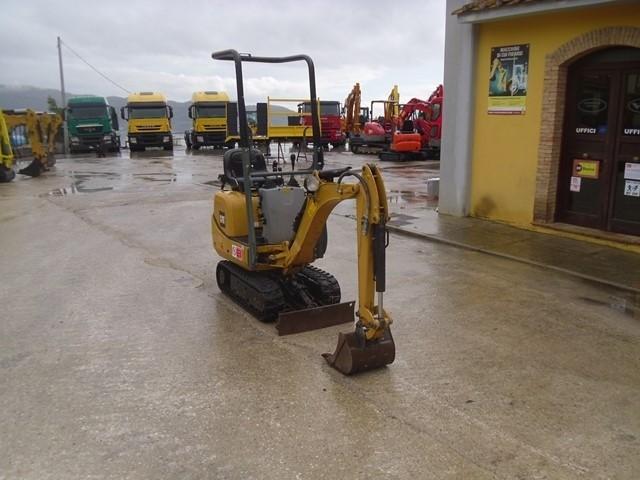 Excavator Caterpillar 300.9D