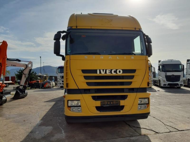 vrachtwagen Iveco Stralis 260 S 42