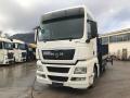 vrachtwagen  machinevervoer MAN TGX