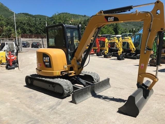 graafmachine Caterpillar 305E CR