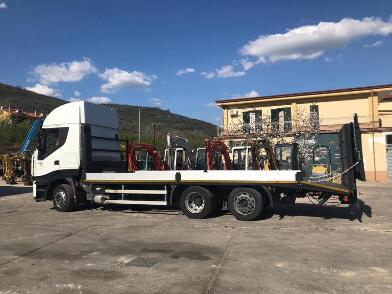 Ciężarówka Iveco Stralis 260 S 45