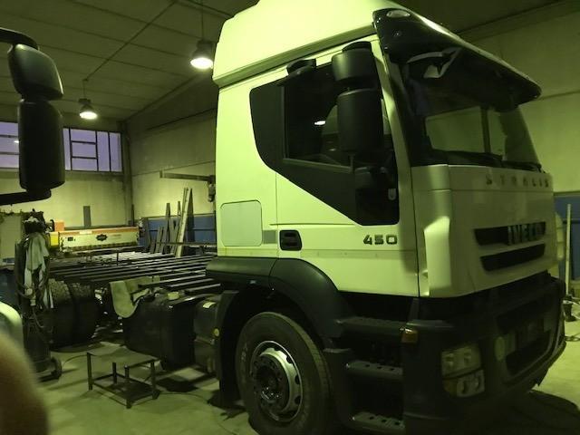 vrachtwagen Iveco Stralis AS 190 S 45