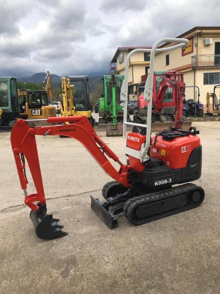 Escavatore Kubota K008-3