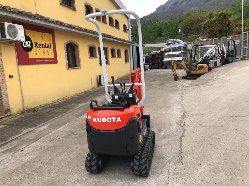 Escavadora Kubota K008-3