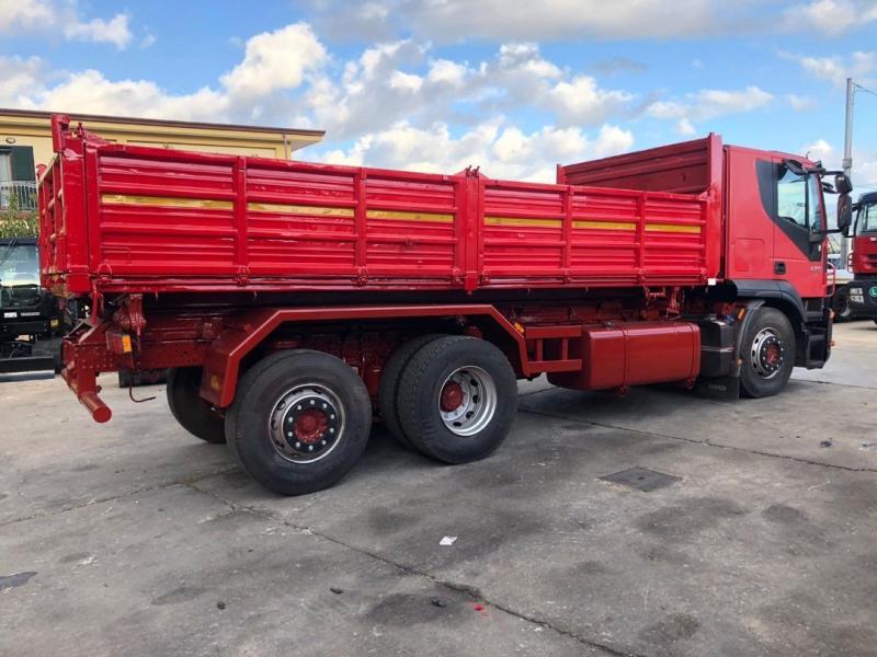 Truck Iveco Stralis 260 S 42