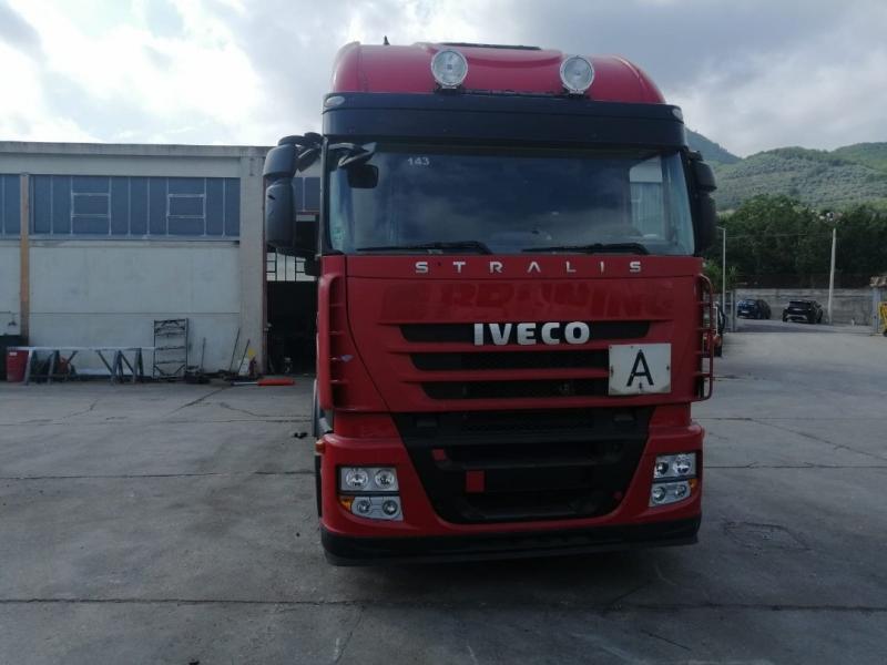 Ciężarówka Iveco Stralis 260 S 42