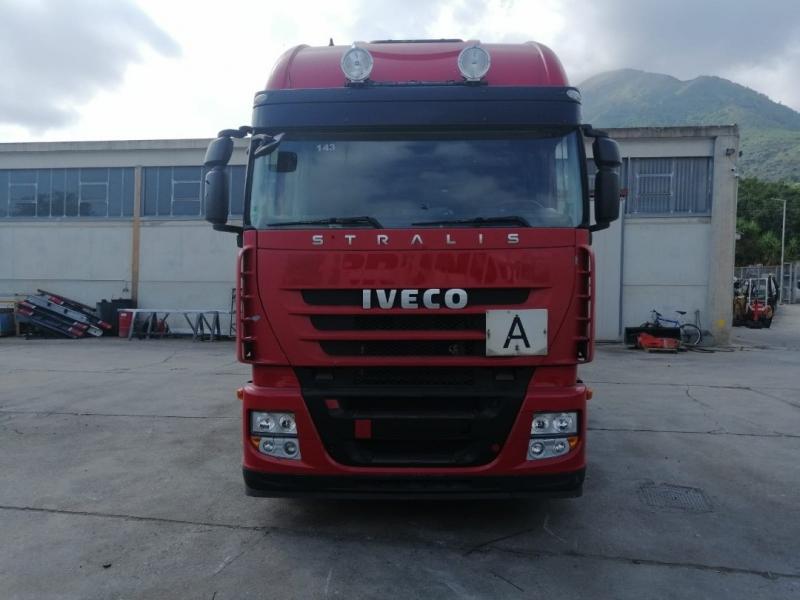 Ciężarówka Iveco Stralis 260 S 42