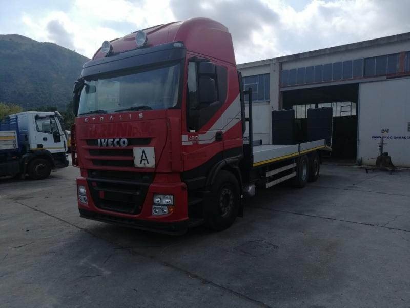 LKW Iveco Stralis 260 S 42