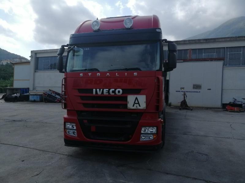 Ciężarówka Iveco Stralis 260 S 42