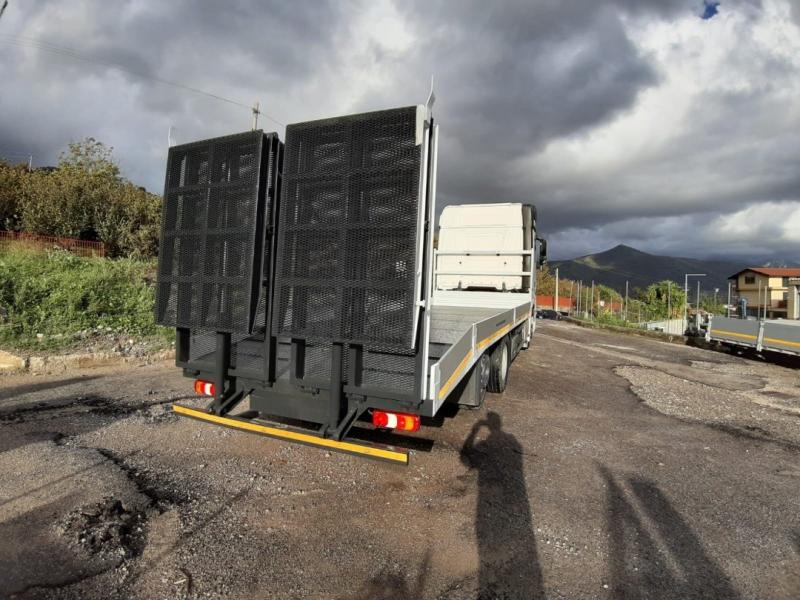 Truck Mercedes Actros 2542