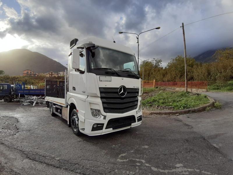 Camión Mercedes Actros 2542