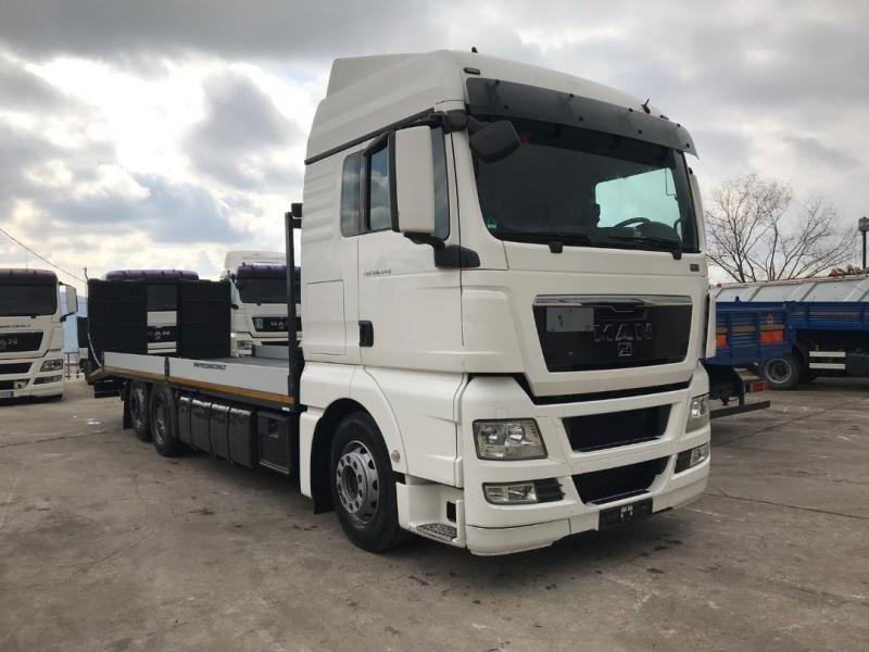 Truck MAN TGX 26.440