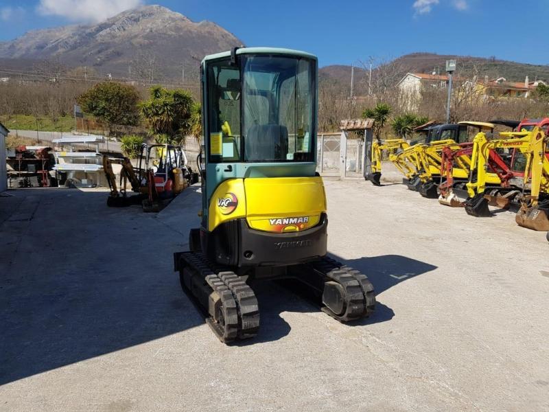 Excavadora Yanmar VIO 25