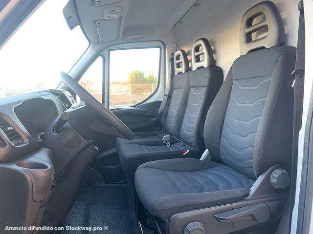 Photo Iveco Daily 35S16 image 6/10