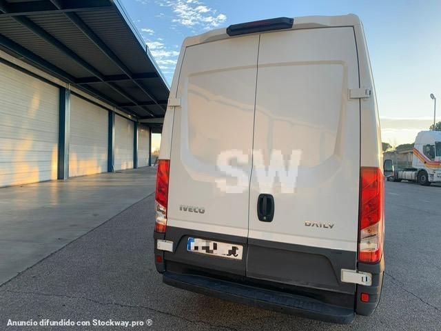 Photo Iveco Daily 35S16 image 4/10