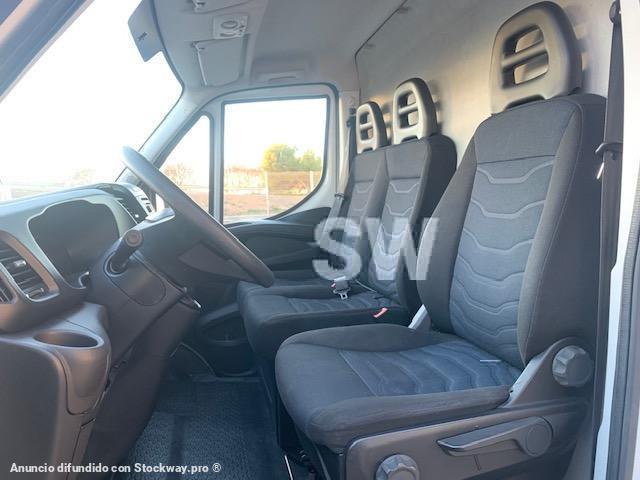 Photo Iveco Daily 35S16 image 6/10