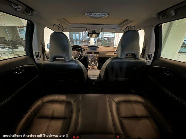 Photo Volvo V70 V70 Kombi Summum D5 Automatik*Leder*Navi*Shd*Pdc image 14/20