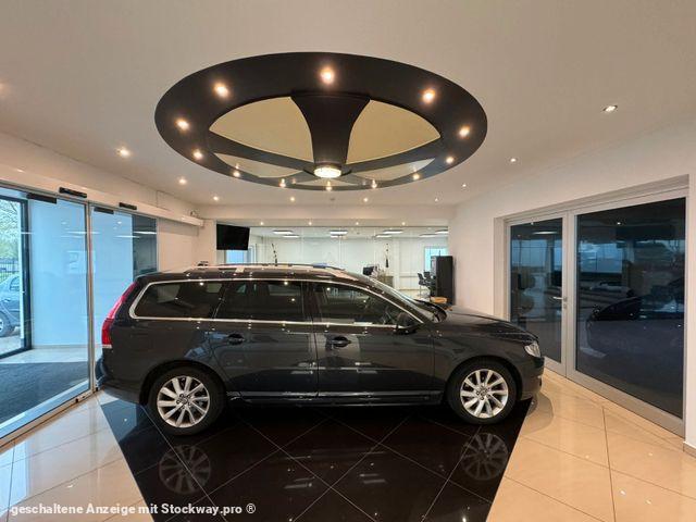 Photo Volvo V70 V70 Kombi Summum D5 Automatik*Leder*Navi*Shd*Pdc image 3/20