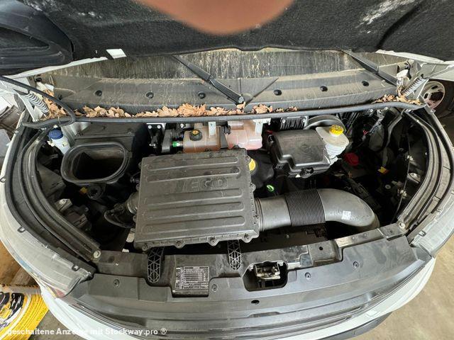 Photo Iveco Daily 35S14 Hi-Matic Koffer*Ahk*Seiten tür* image 16/17