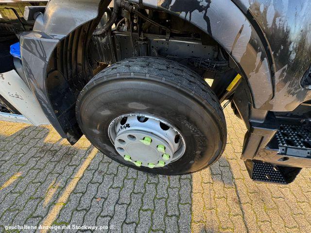 Photo Iveco Trakker AD 260 Fassi F135a image 20/20