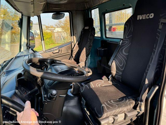 Photo Iveco Trakker AD 260 Fassi F135a image 8/20