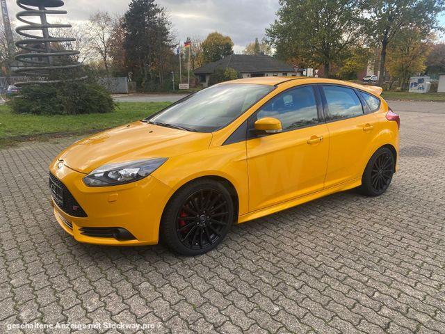Ford Focus Lim. ST *Recaro Leder*Shz*El.Sitze*Navi*