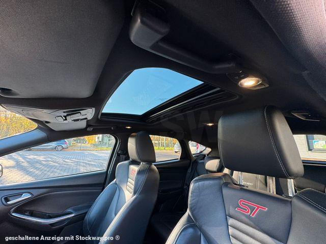 Photo Ford Focus Lim. ST *Leder*Schiebedach*Recaro*JBL* image 18/27