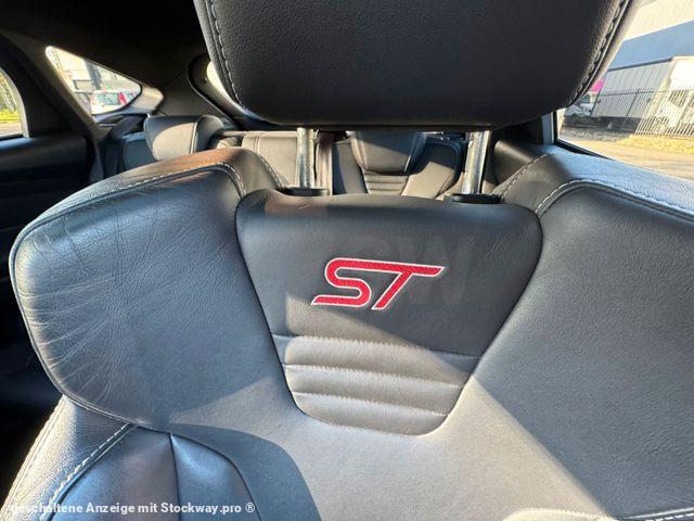 Photo Ford Focus Lim. ST *Leder*Schiebedach*Recaro*JBL* image 19/27