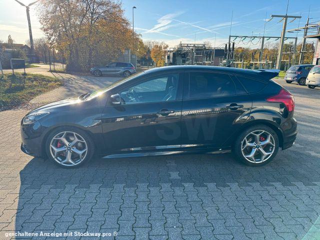 Photo Ford Focus Lim. ST *Leder*Schiebedach*Recaro*JBL* image 2/27