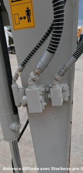 Photo Takeuchi TB 260  image 11/12