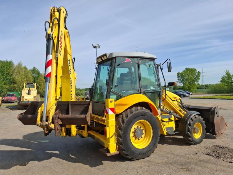Koparko-ładowarka New Holland B 110 B