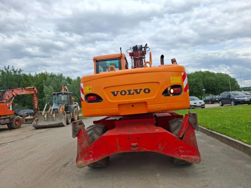 Pelle Volvo EW140 C