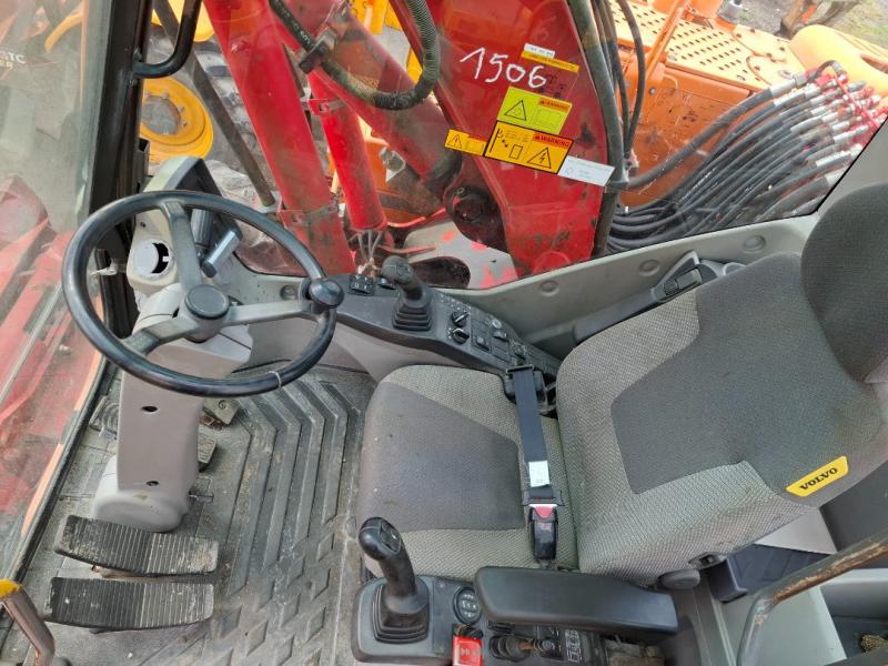 Pelle Volvo EW140 C