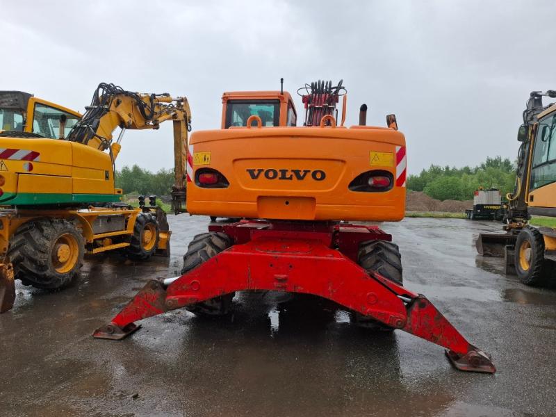 Pelle Volvo EW140 C