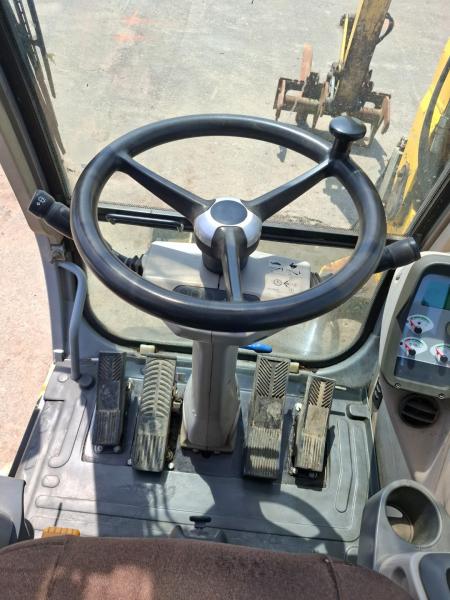 Pelle New Holland MH 2.6
