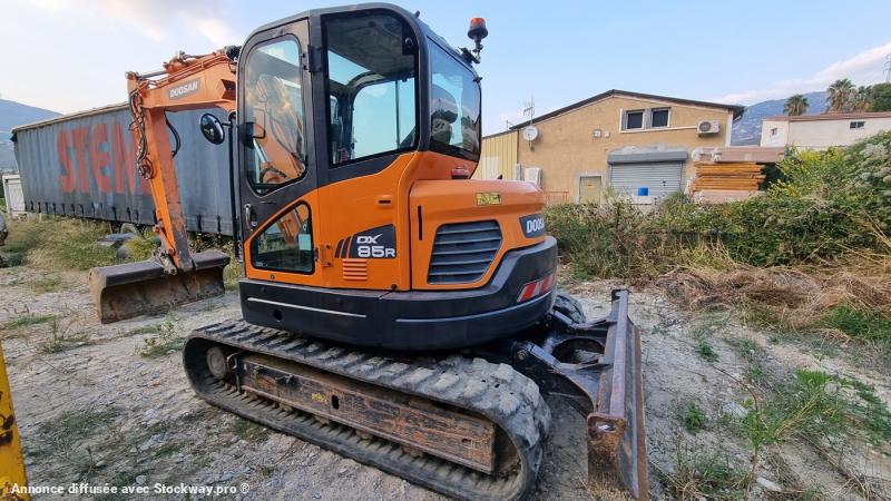 Photo Doosan DX85  image 1/11