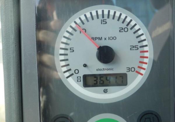 Photo Komatsu WB97R  image 3/3