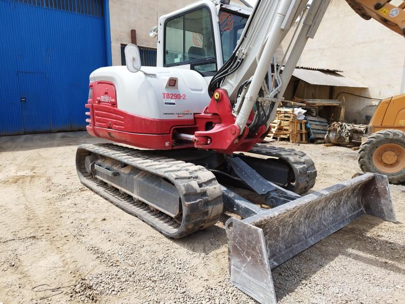 Takeuchi Non spécifié