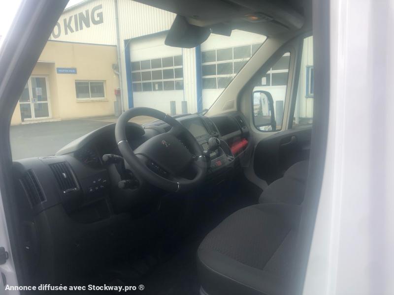 Photo Peugeot Boxer L2H2 image 2/4