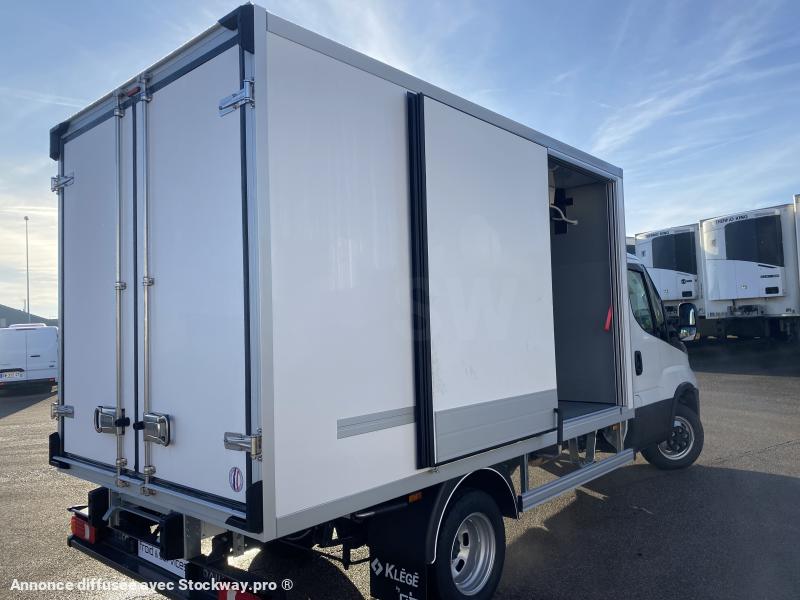 Photo Iveco Daily 35C16 image 2/5