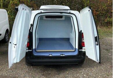 Transporter/LKW  Peugeot Partner