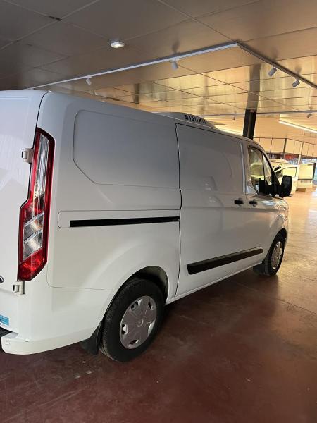 samochód dostawczy Ford Custom