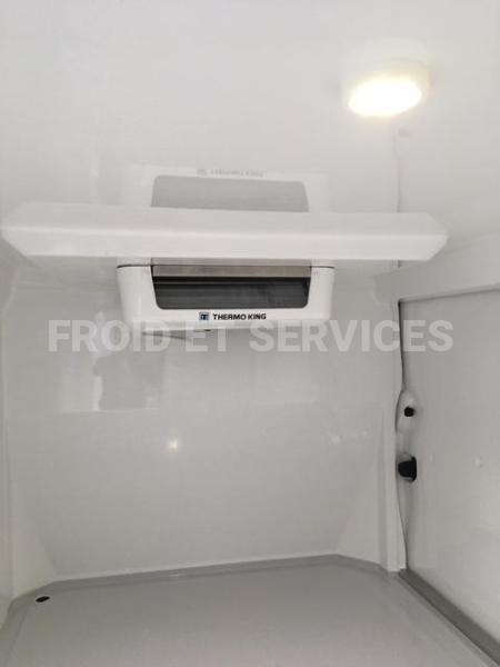 samochód dostawczy Renault Trafic L1H1 DCI