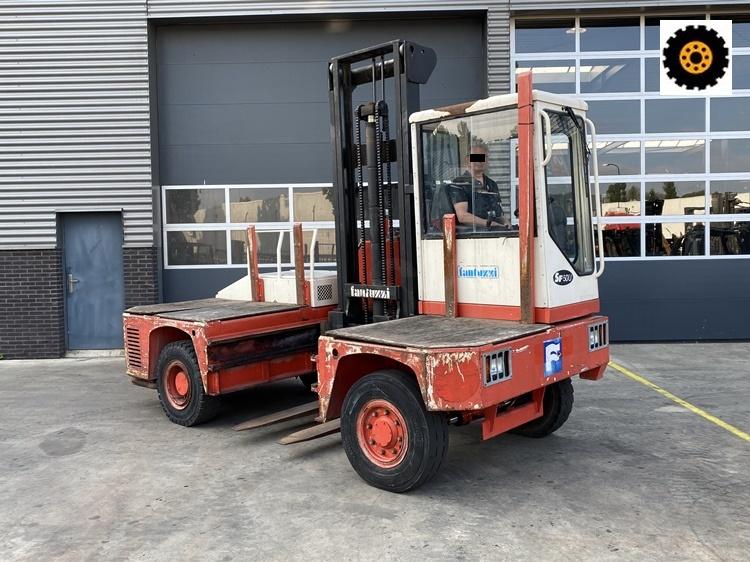 Side loader Fantuzzi SF50U