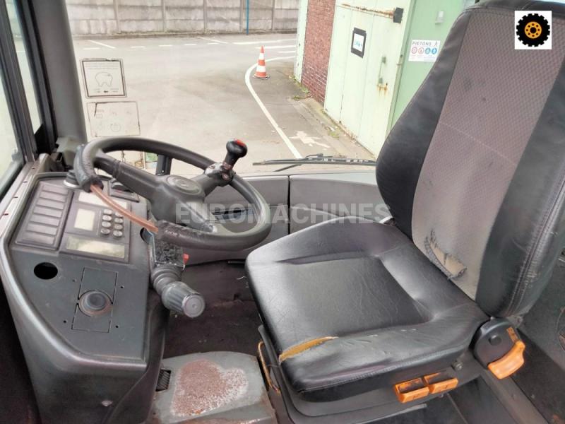 Tracteur de manutention Terberg TT222