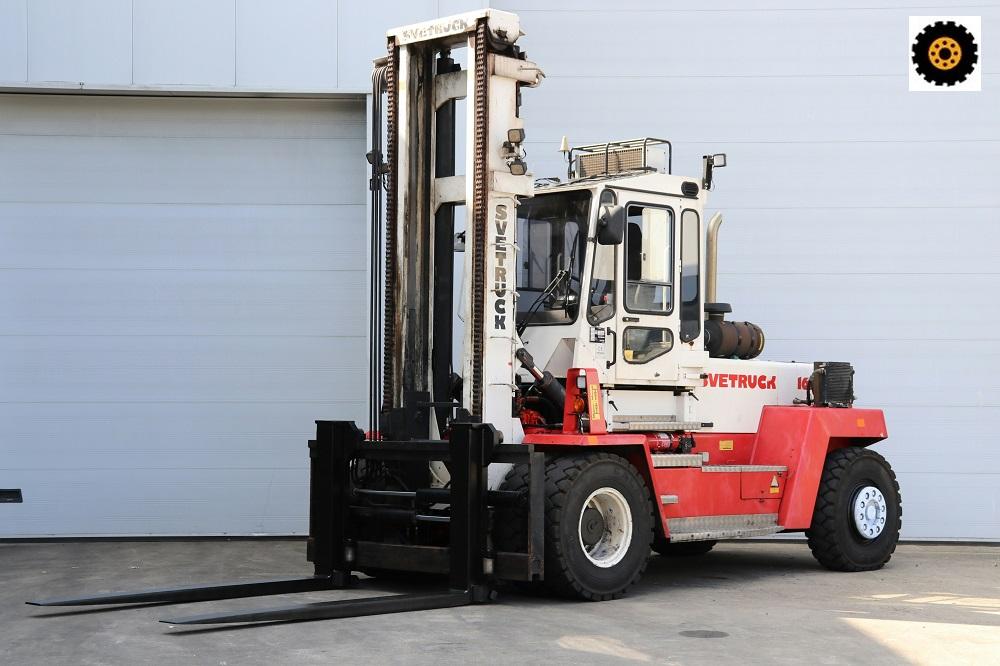 Carretilla elevadora gran tonelaje Svetruck 16-120