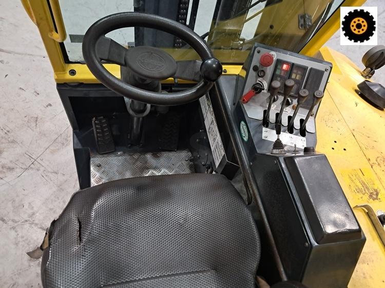 Chariot multidirectionnel Combilift CB4000