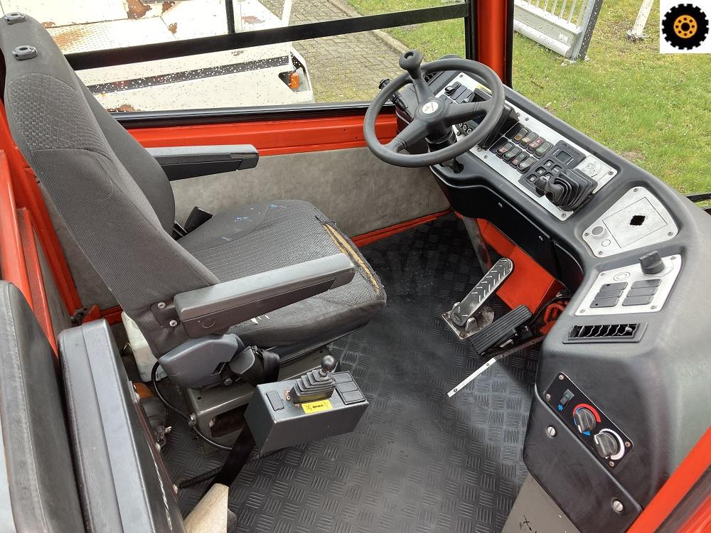 Handling tractor Terberg YT182