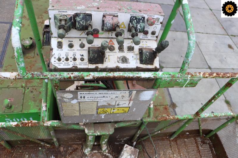 Aerial platform JLG 150HAX